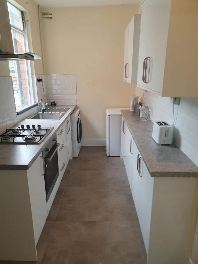 2 Bedroom House - Hopefield Road Leicester Exterior foto